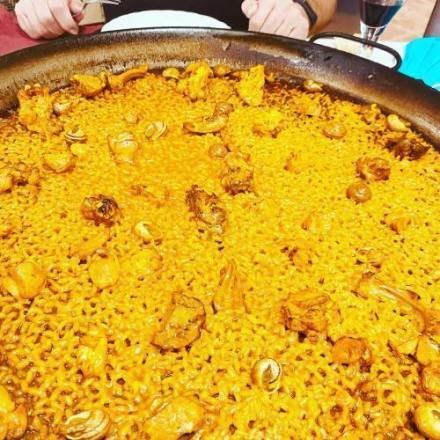 Arroz con conejo y caracoles